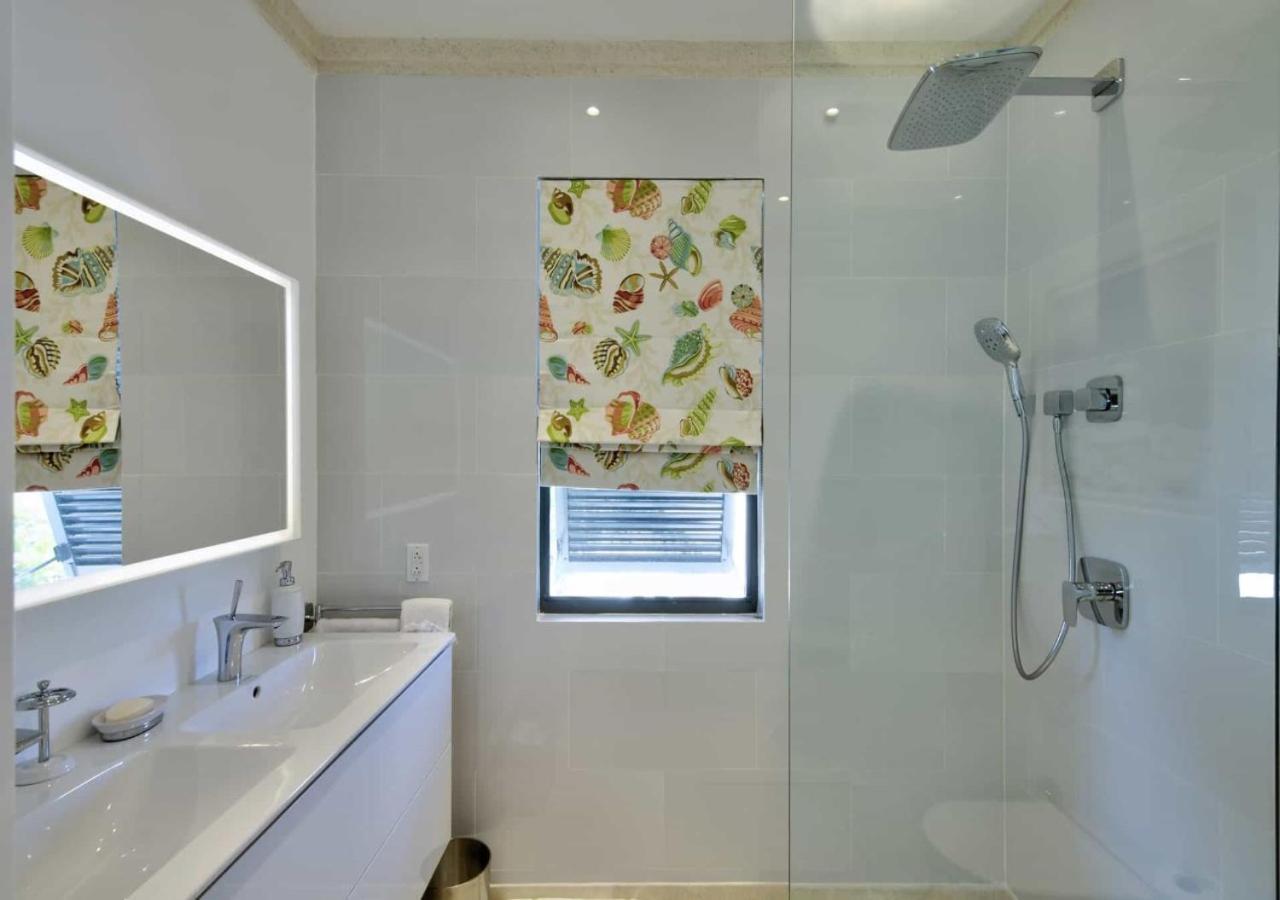 Nirvana Barbados By Mc Luxury Rentals Saint James Eksteriør billede